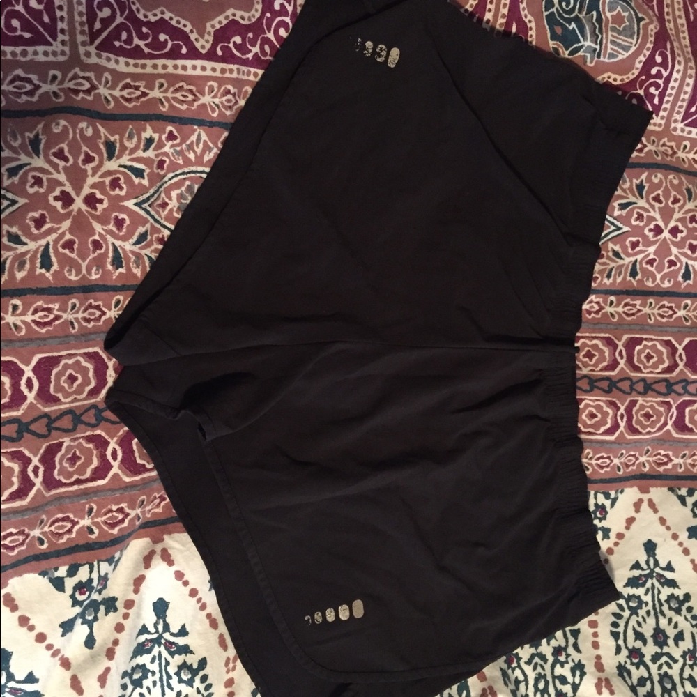 Black nike shorts